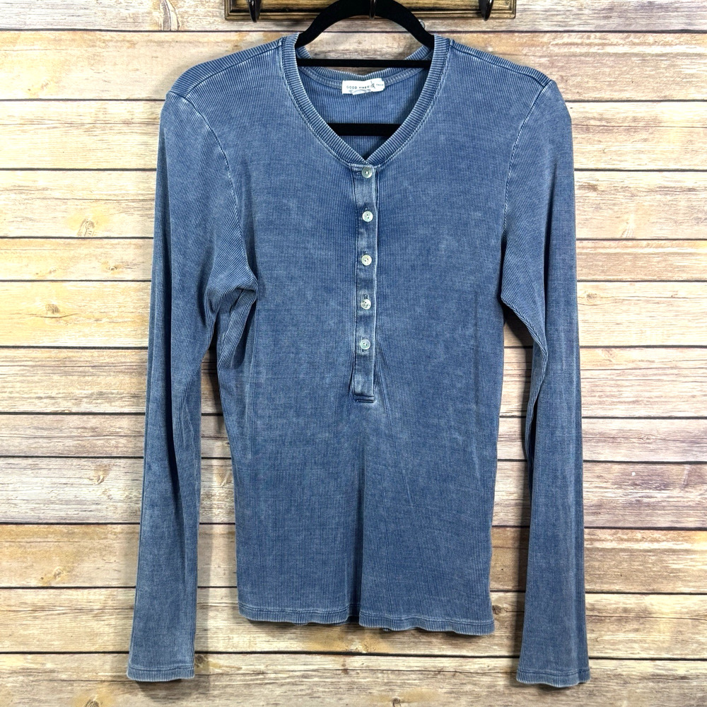 Good American Blue Jeanius Fitted Long Sleeve Faded Denim Wash Henley Top L